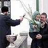 The sanctification of willow shoots at the Minsk Cathedral [Press for large view]